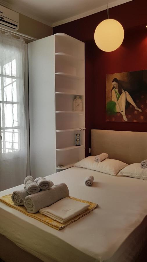 Konstantinos'S Luxury Vintage Apartment Солун Екстериор снимка