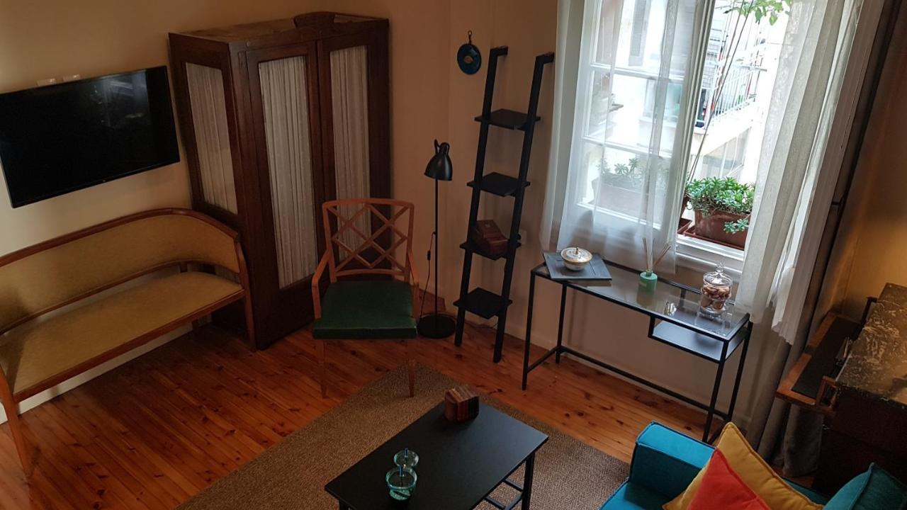 Konstantinos'S Luxury Vintage Apartment Солун Екстериор снимка