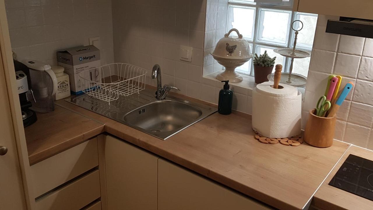Konstantinos'S Luxury Vintage Apartment Солун Екстериор снимка