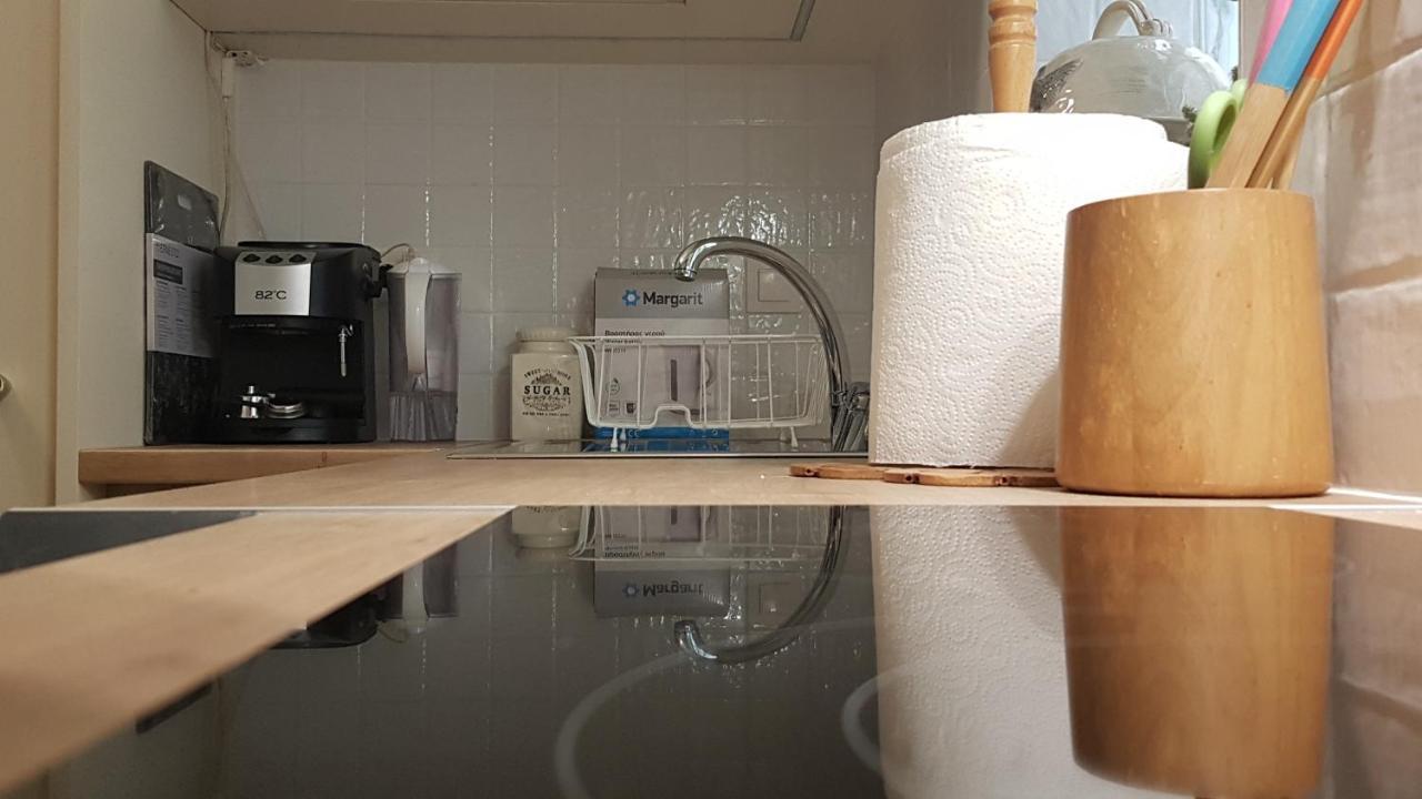 Konstantinos'S Luxury Vintage Apartment Солун Екстериор снимка